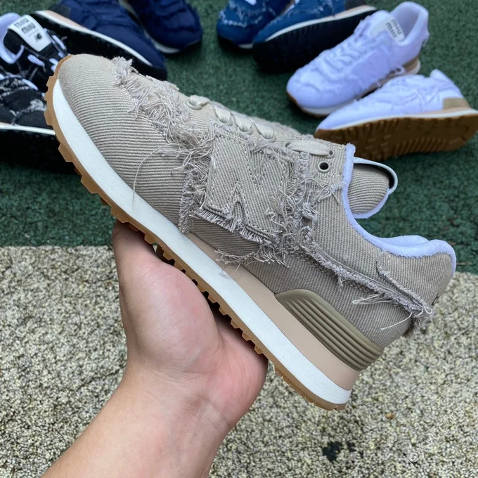 New Balance x MIU MIU 574 Beige