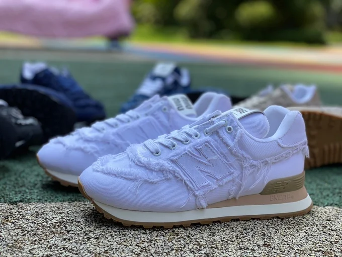 New Balance x MIU MIU 574 White