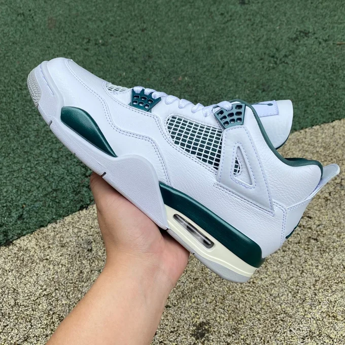 Air Jordan 4 