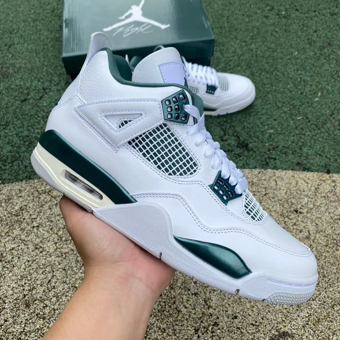 Air Jordan 4 