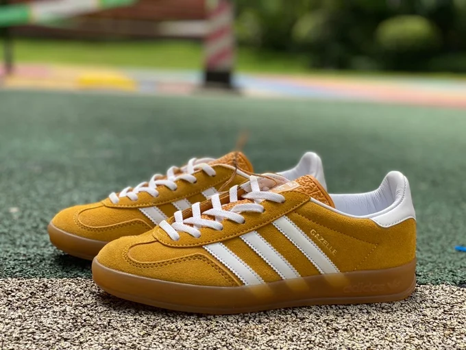 Adidas Samba Yellow HQ8716