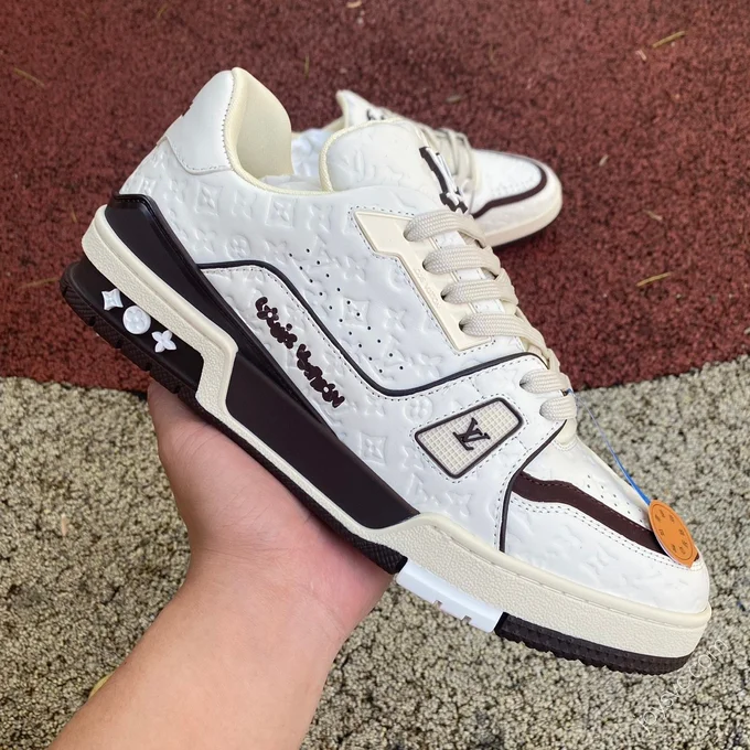 LOUIS VUITTON Trainer White Brown