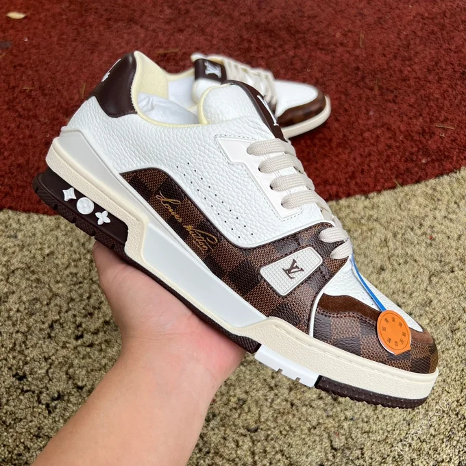 LOUIS VUITTON Trainer White Brown