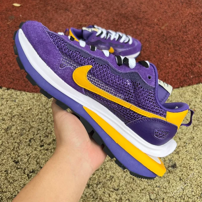 Nike x Sacai Vaporwaffle Purple Gold CV1363-104