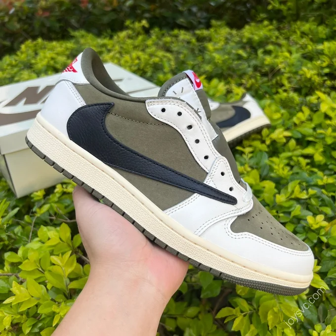 Travis Scott x Air Jordan 1 Low Black White Green Reverse T1 DM7866-