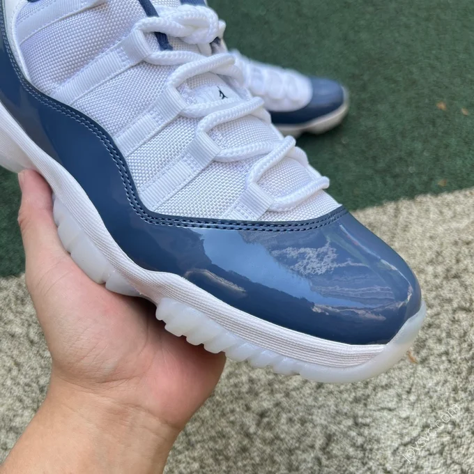 Air Jordan 11 Low 