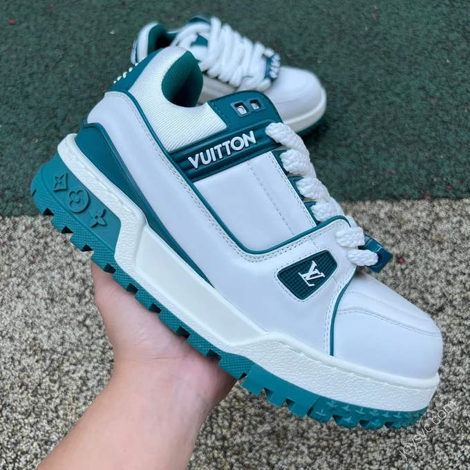 LOUIS VUITTON Trainer Maxi White Green