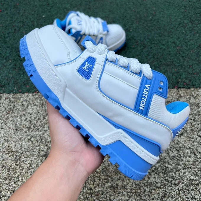 LOUIS VUITTON Trainer Maxi White Blue