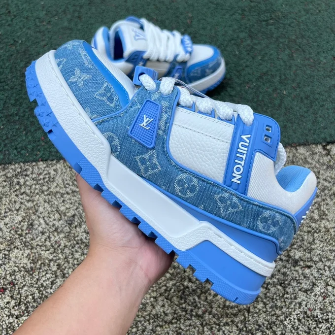 LOUIS VUITTON Trainer Maxi Blue Denim