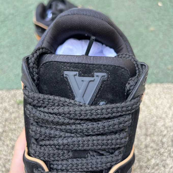 LOUIS VUITTON Trainer Maxi Black