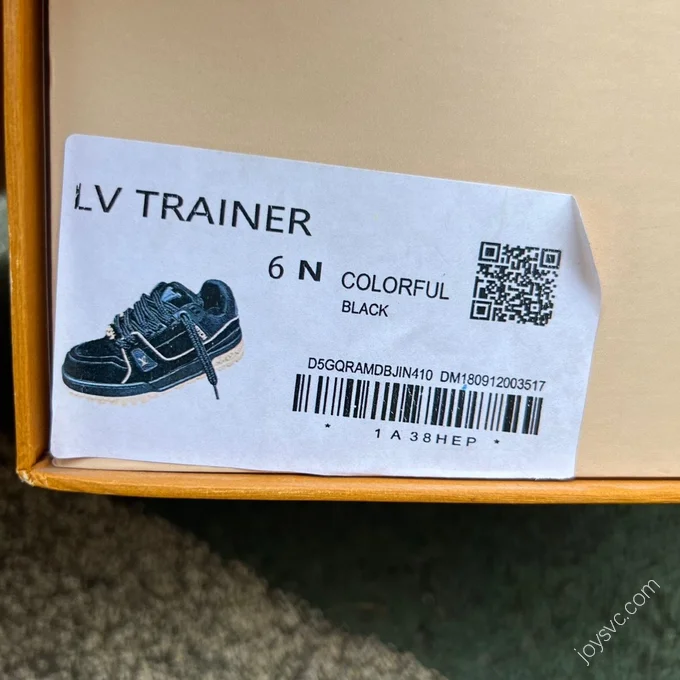 LOUIS VUITTON Trainer Maxi Black