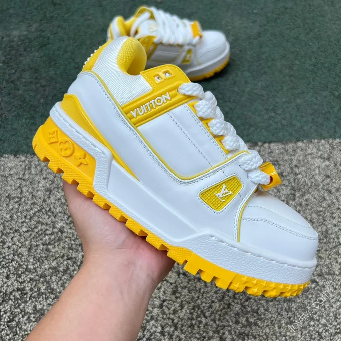 LOUIS VUITTON Trainer Maxi White Yellow