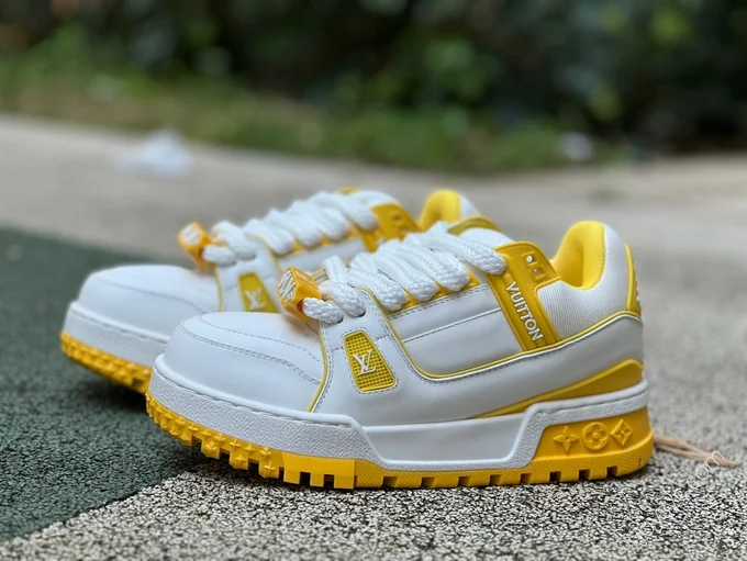 LOUIS VUITTON Trainer Maxi White Yellow