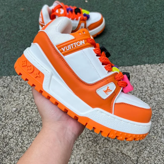 LOUIS VUITTON Trainer Maxi White Orange