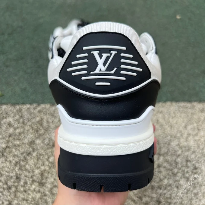 LOUIS VUITTON Trainer Maxi Black White