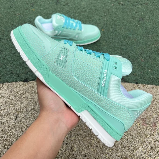 LOUIS VUITTON Trainer Mint Green