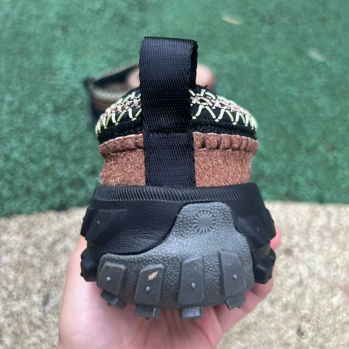 UGG Black Brown Slides