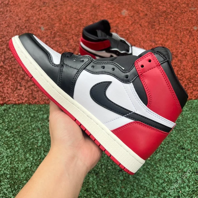 Air Jordan 1 High OG 