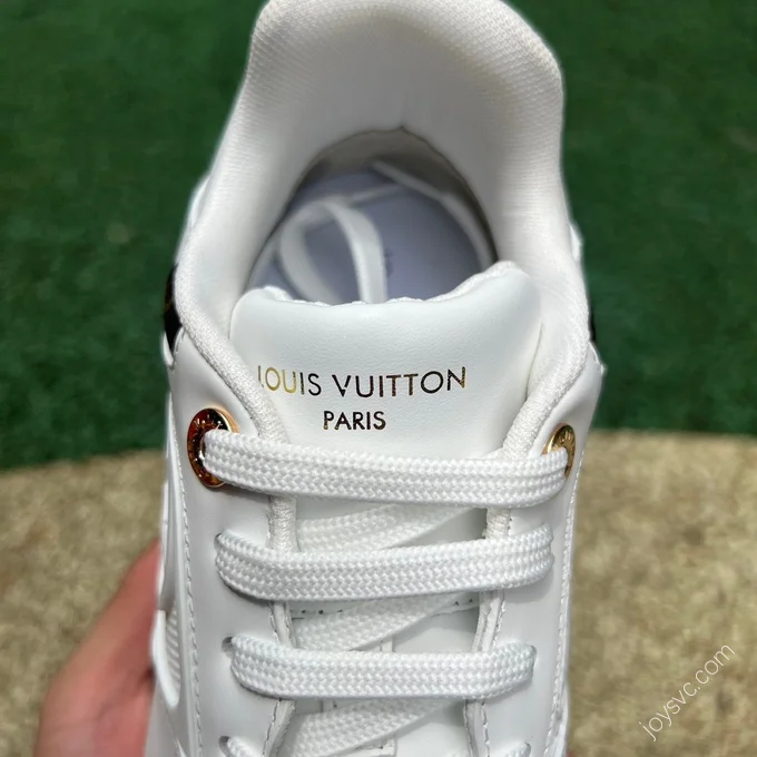 LOUIS VUITTON Neo Run Away White Brown Gold