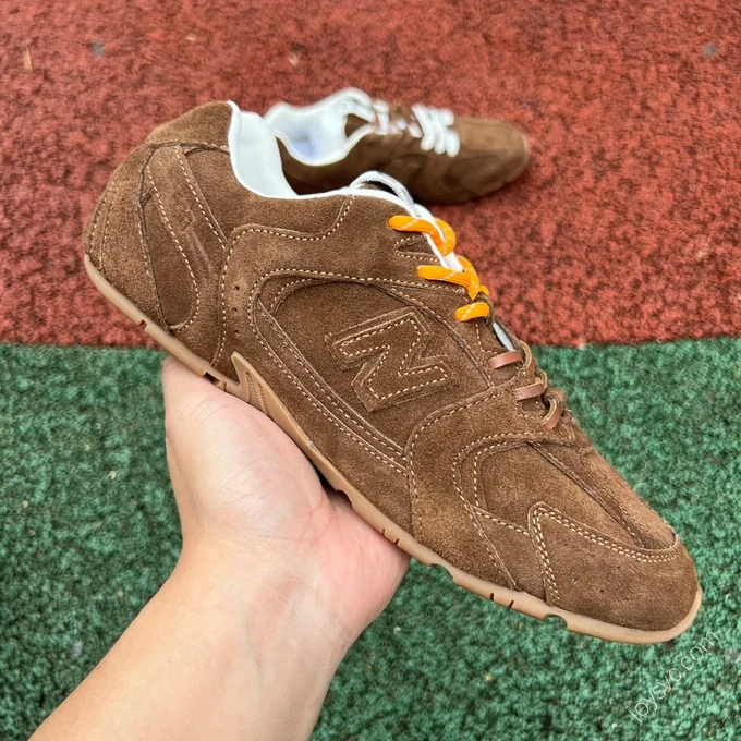 New Balance x MIU MIU 530 Brown