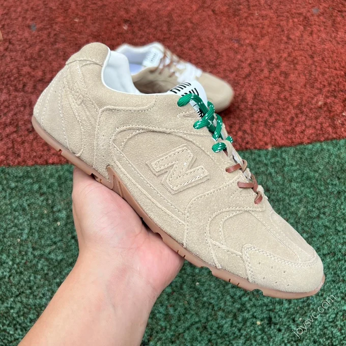 New Balance x MIU MIU 530 Beige