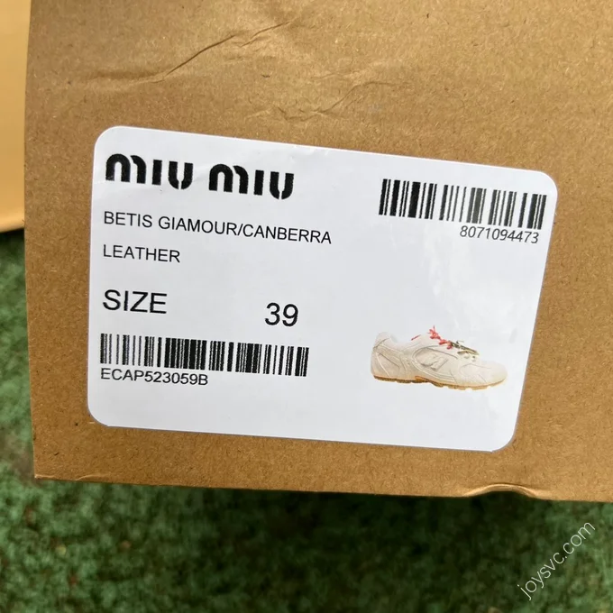 New Balance x MIU MIU 530 Pink