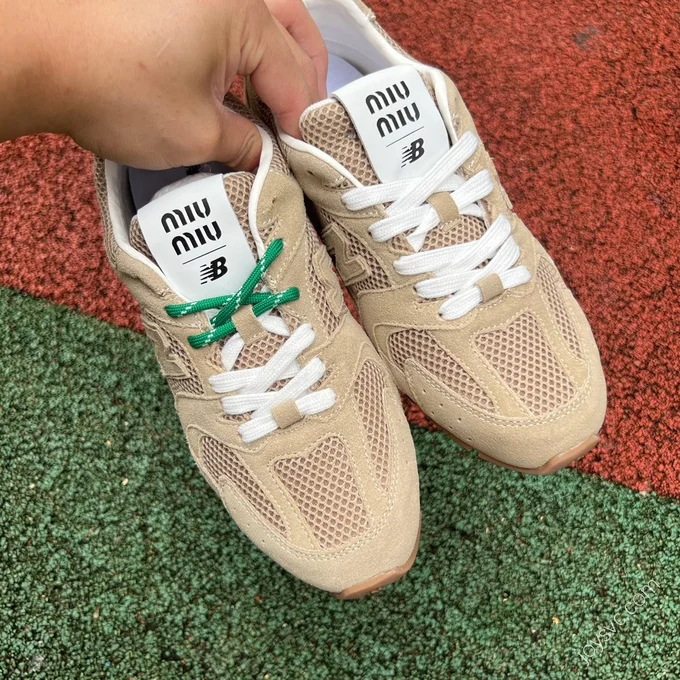 New Balance x MIU MIU 530 Beige Brown