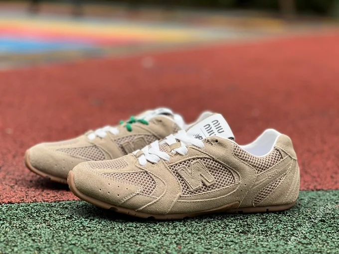 New Balance x MIU MIU 530 Beige Brown