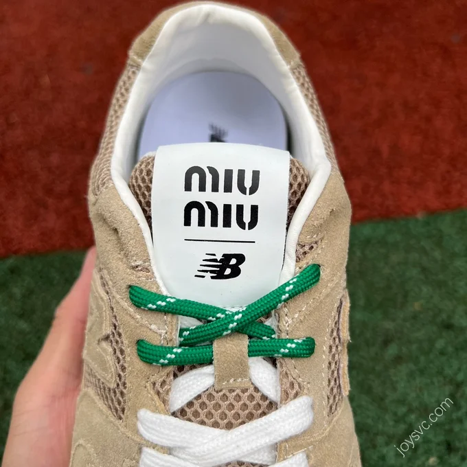 New Balance x MIU MIU 530 Beige Brown