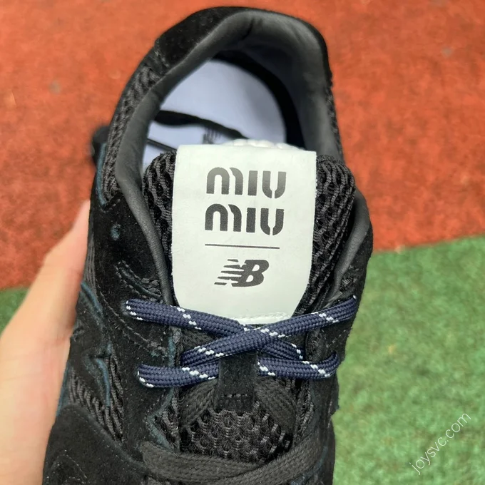 New Balance x MIU MIU 530 Black