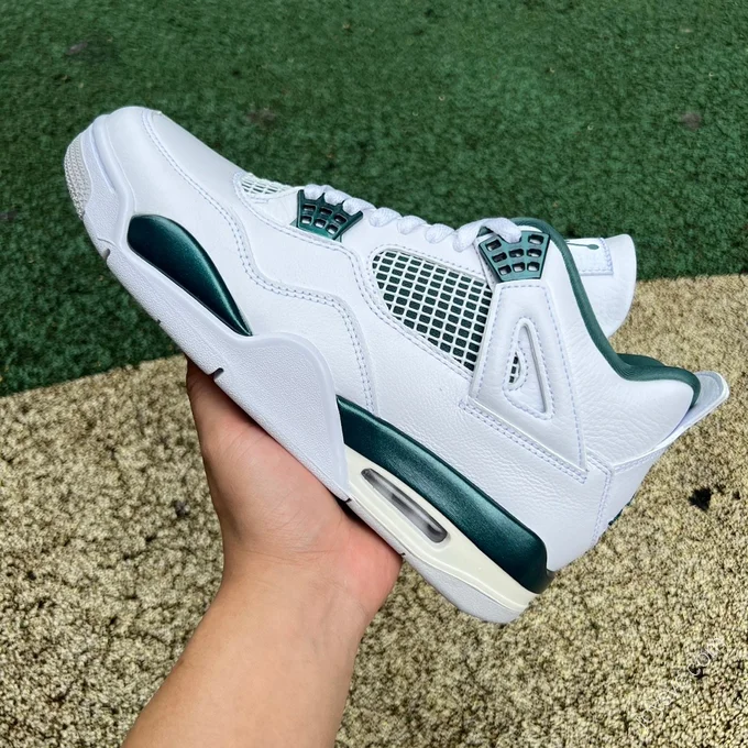 Air Jordan 4 