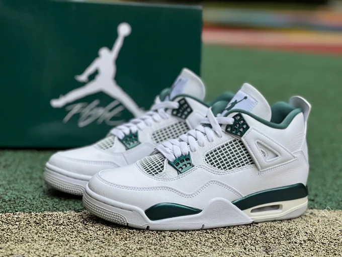 Air Jordan 4 