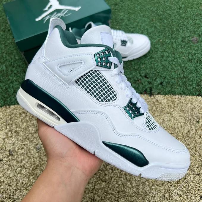 Air Jordan 4 