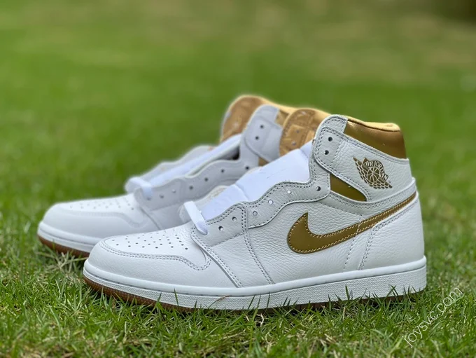 Air Jordan 1 White Gold Sneakers FD2596-107