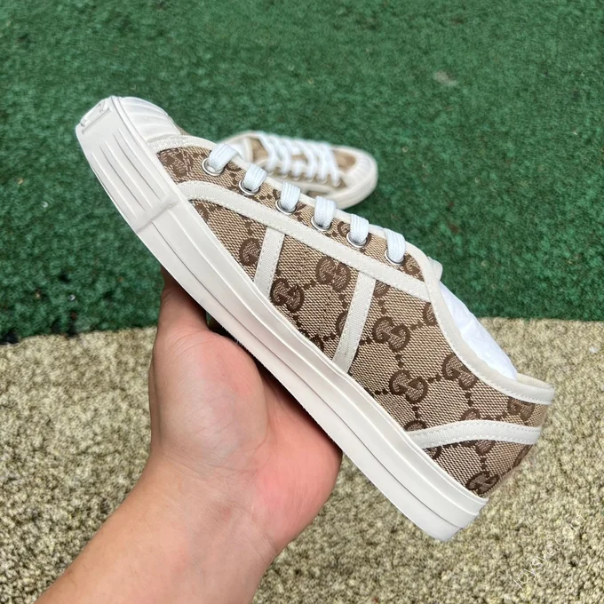 GUCCI Canvas Shoes Beige Brown