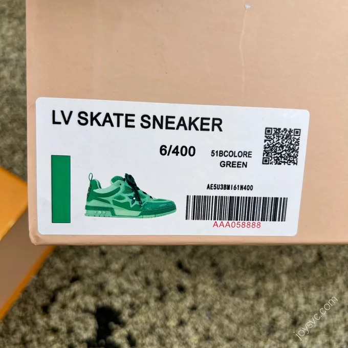 LOUIS VUITTON Skate Green