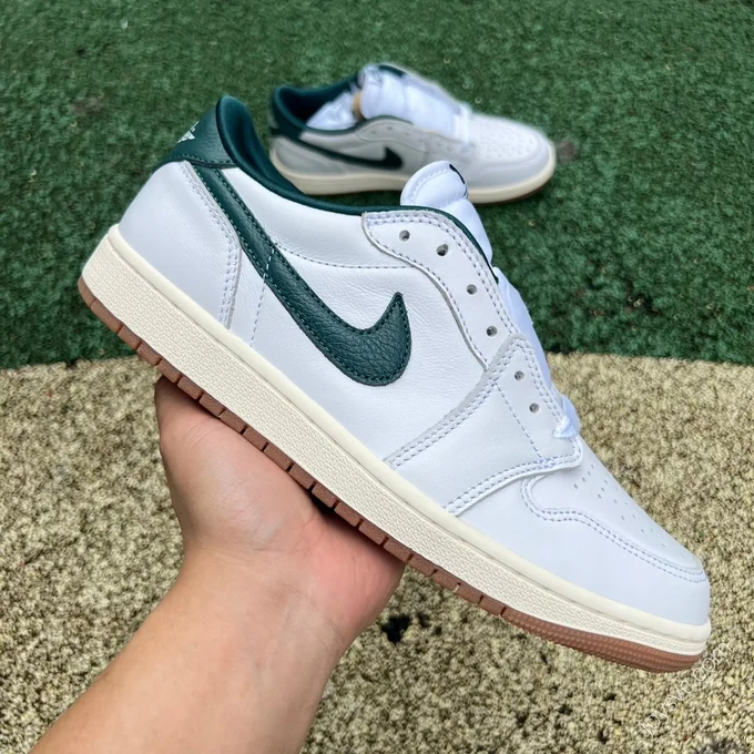 Air Jordan 1 Low OG WMNS 