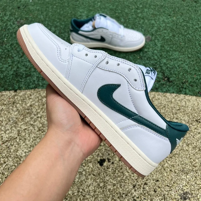 Air Jordan 1 Low OG WMNS 