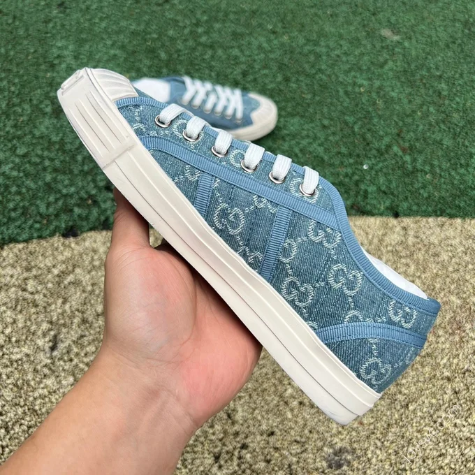 GUCCI Canvas Shoes Blue