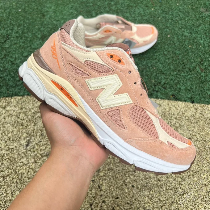 New Balance 990v3 Beige Pink M990SZ3