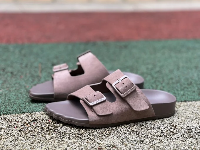 Balenciaga Slides Brown