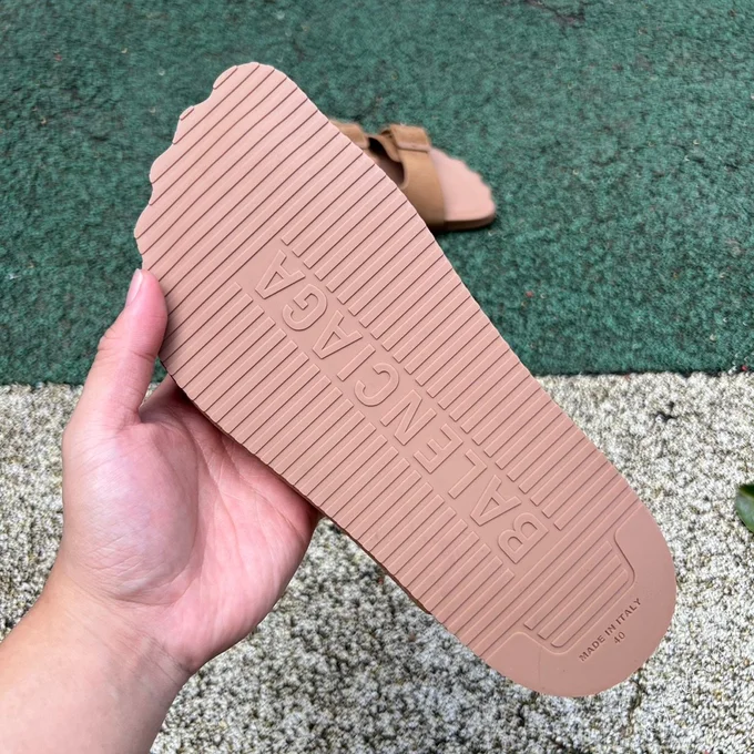 Balenciaga Slides Brown