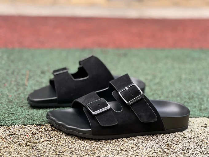 Balenciaga Slides Black