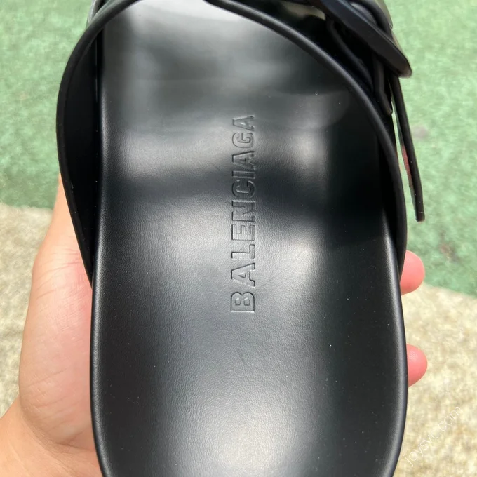 Balenciaga Slides Black