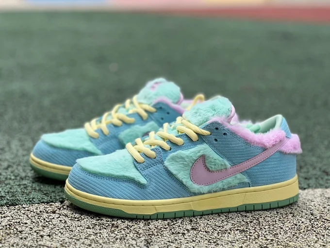 Verdy x Nike SB Dunk Low 