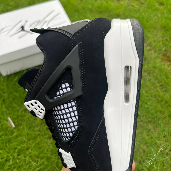 Air Jordan 4 