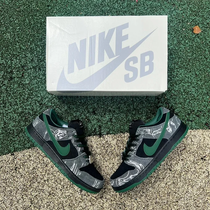 There Skateboards x Nike Dunk SB Black Green HF7743-001