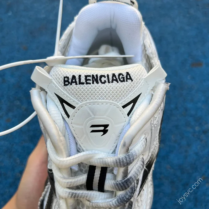 Balenciaga Runner 7.5 Black White