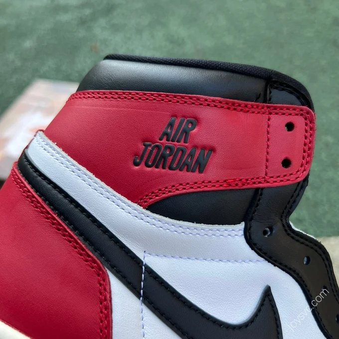 Air Jordan 1 High OG 