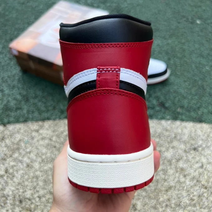 Air Jordan 1 High OG 